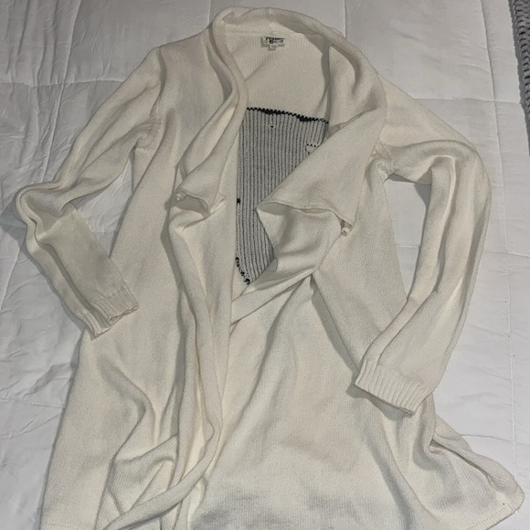 Show Me Your MuMu Mellow sweater cream with black bull - Picture 5 of 9